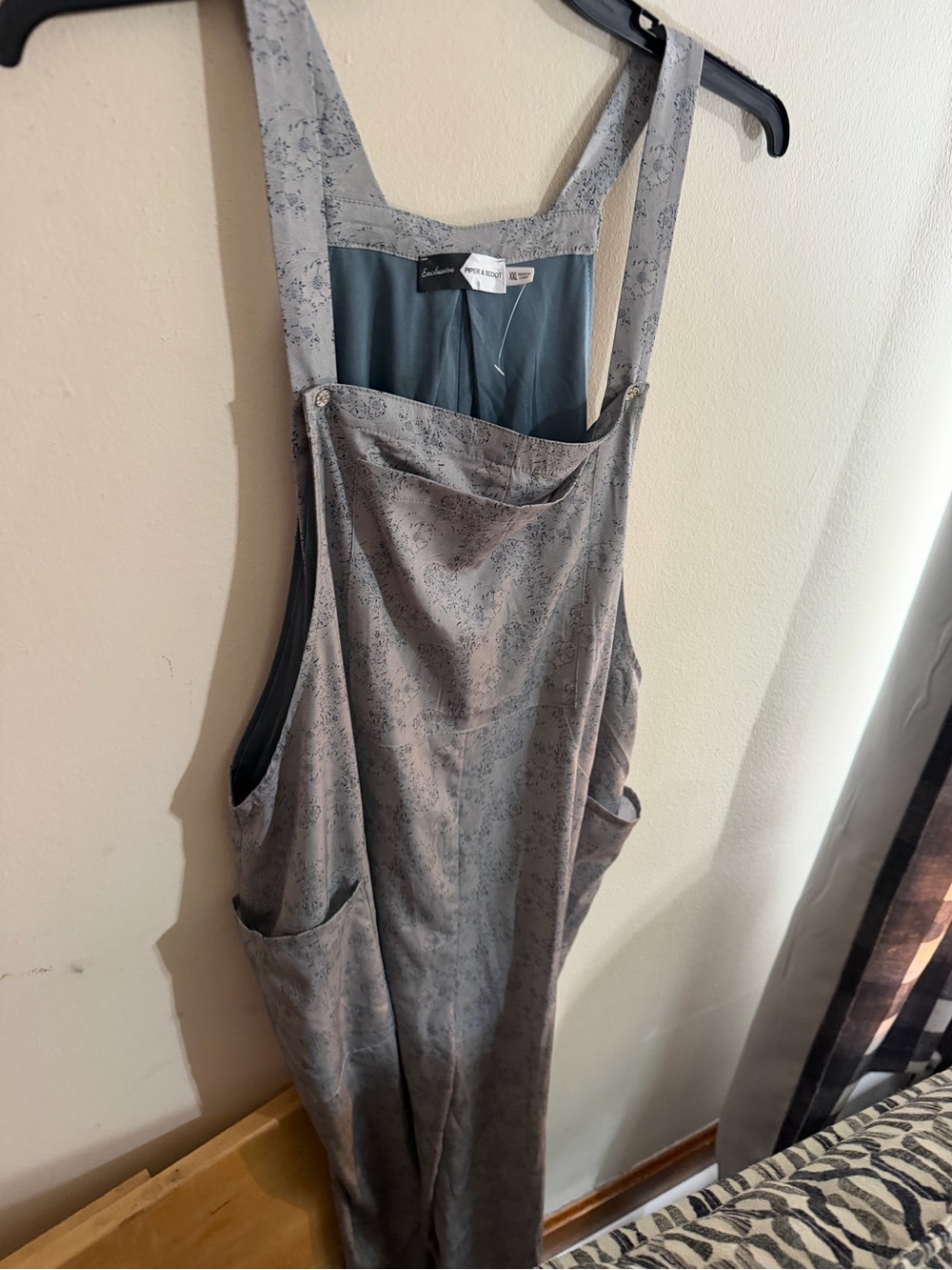 NWOT Piper & Scoot Size XXL Gray Blue Floral Overalls Jumpsuit